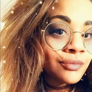 Meet your Posher, Marisa